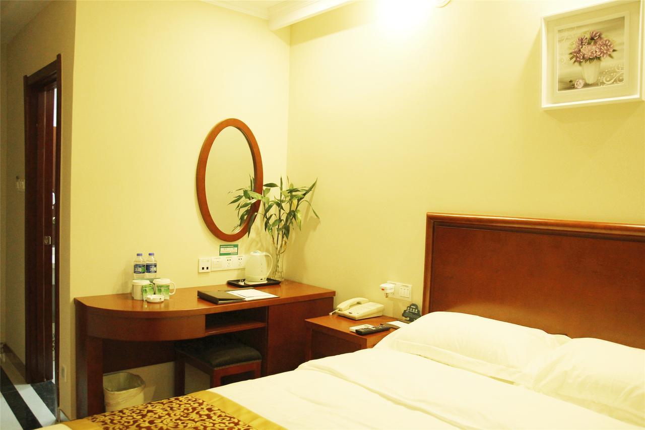 Greentree Inn Jiangsu Nantong Rugao Haiyang Road Tiancheng Business Hotel Exterior photo